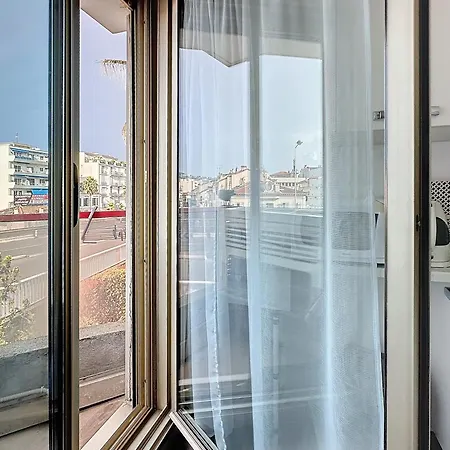 - Cosy 5mn Palais